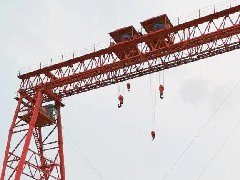 廣西龍門(mén)吊PLC安全監(jiān)控系統(tǒng)順利完工